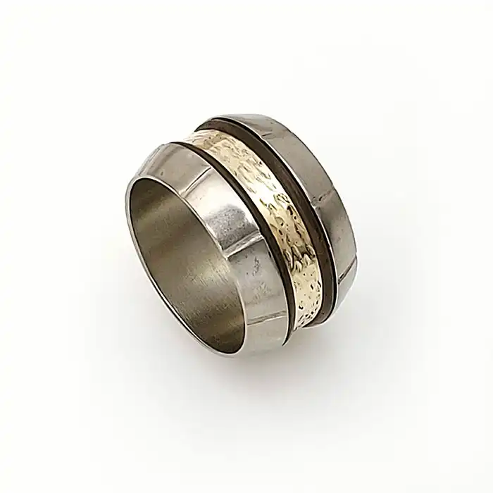 טבעת  נשואין לאישה  כסף925 עם פס זהב 14K מסתובב