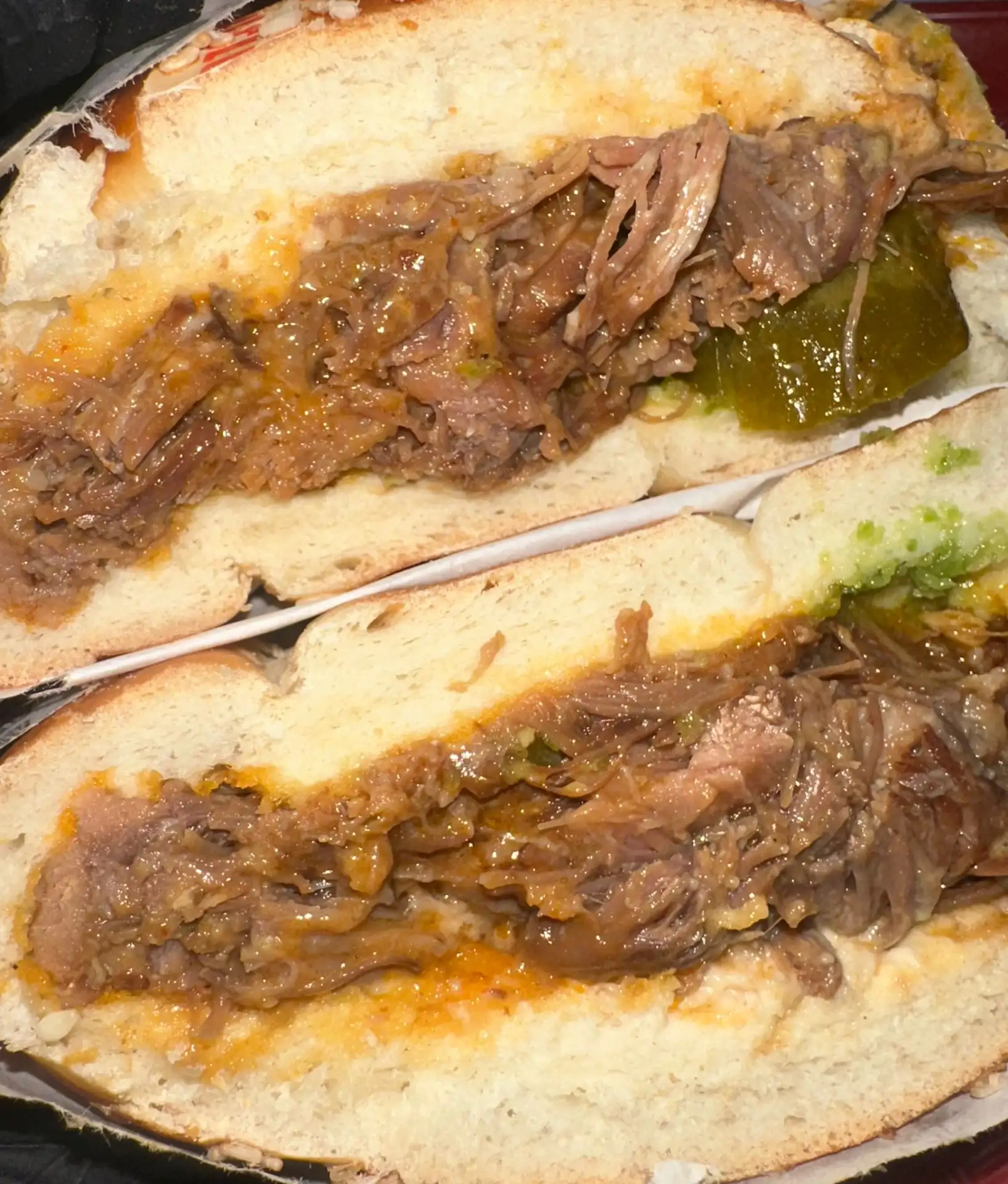 לחמנייה עם בשר מפורק