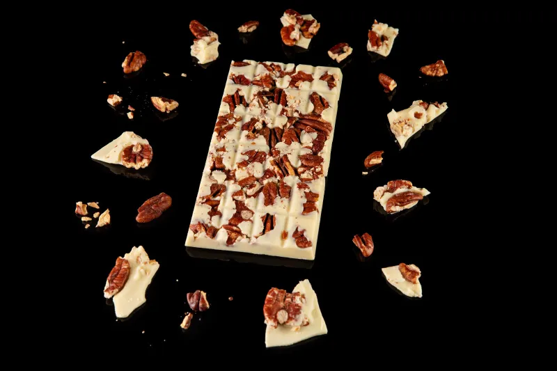 טבלאות שוקולד לבן פקאן קלוי