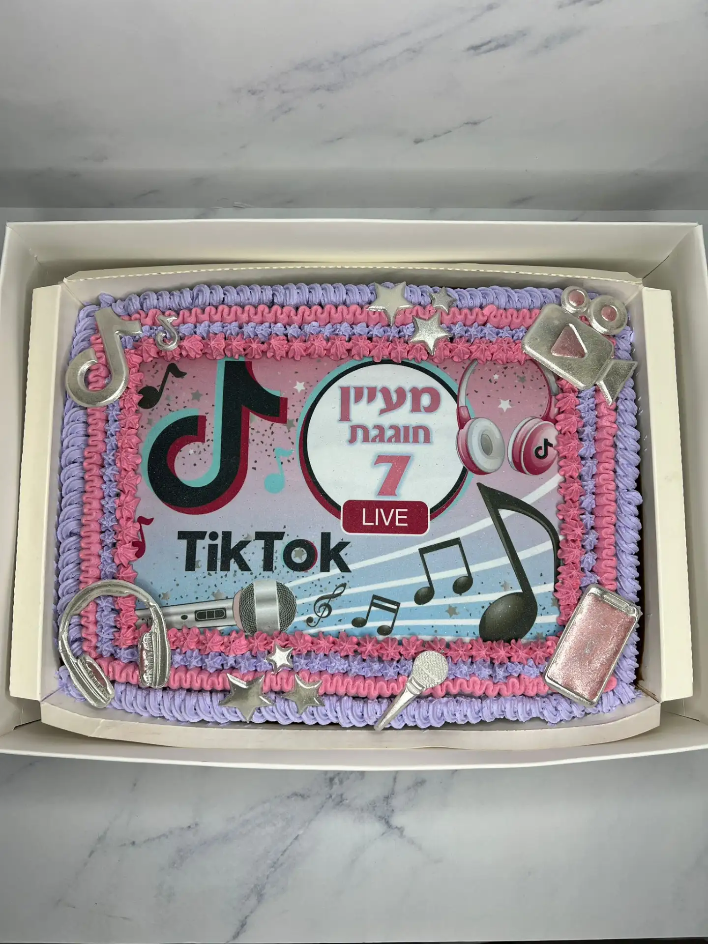 עוגת טיקטוק בהתאמה אישית | Ya-Ya Patisserie