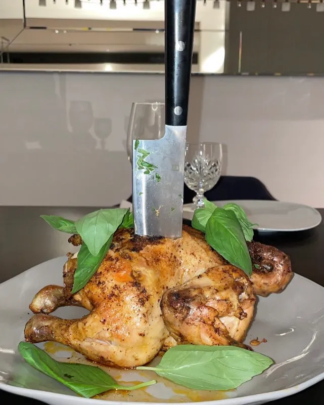 Whole Chicken – חוויה קולינרית שלמה ומרגשת