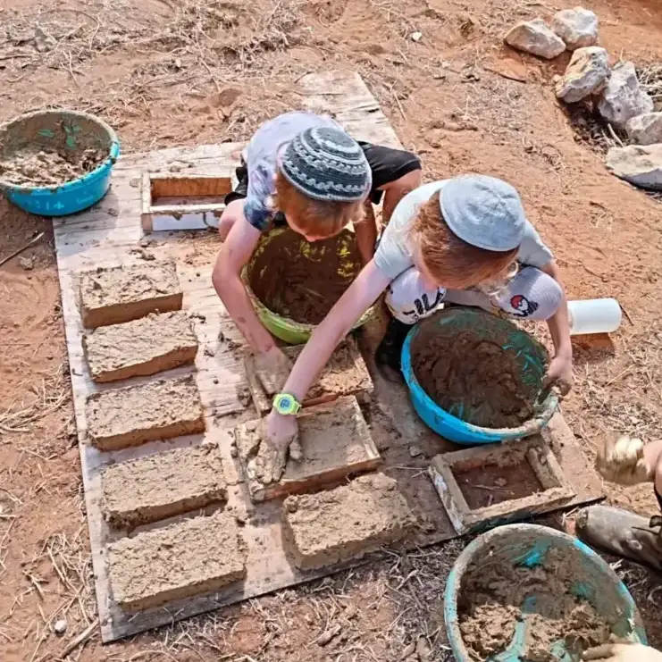 "כשרצוני פוגש את רצונו" - מפגשים בקבוצה קטנה | מסע אור