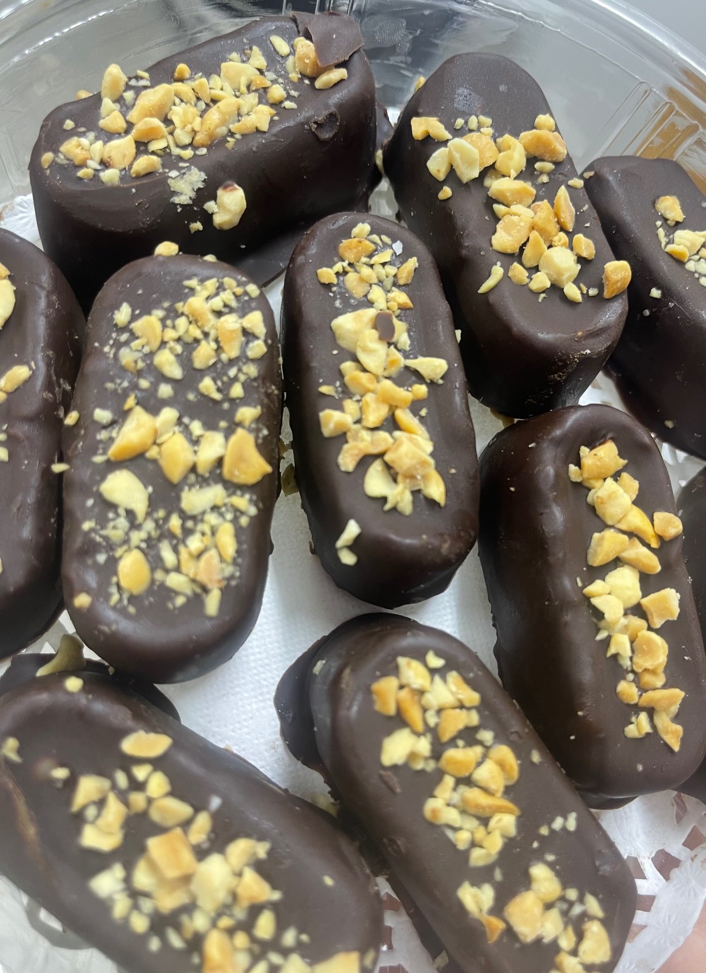 חטיף סניקרס בוטנים טבעוני