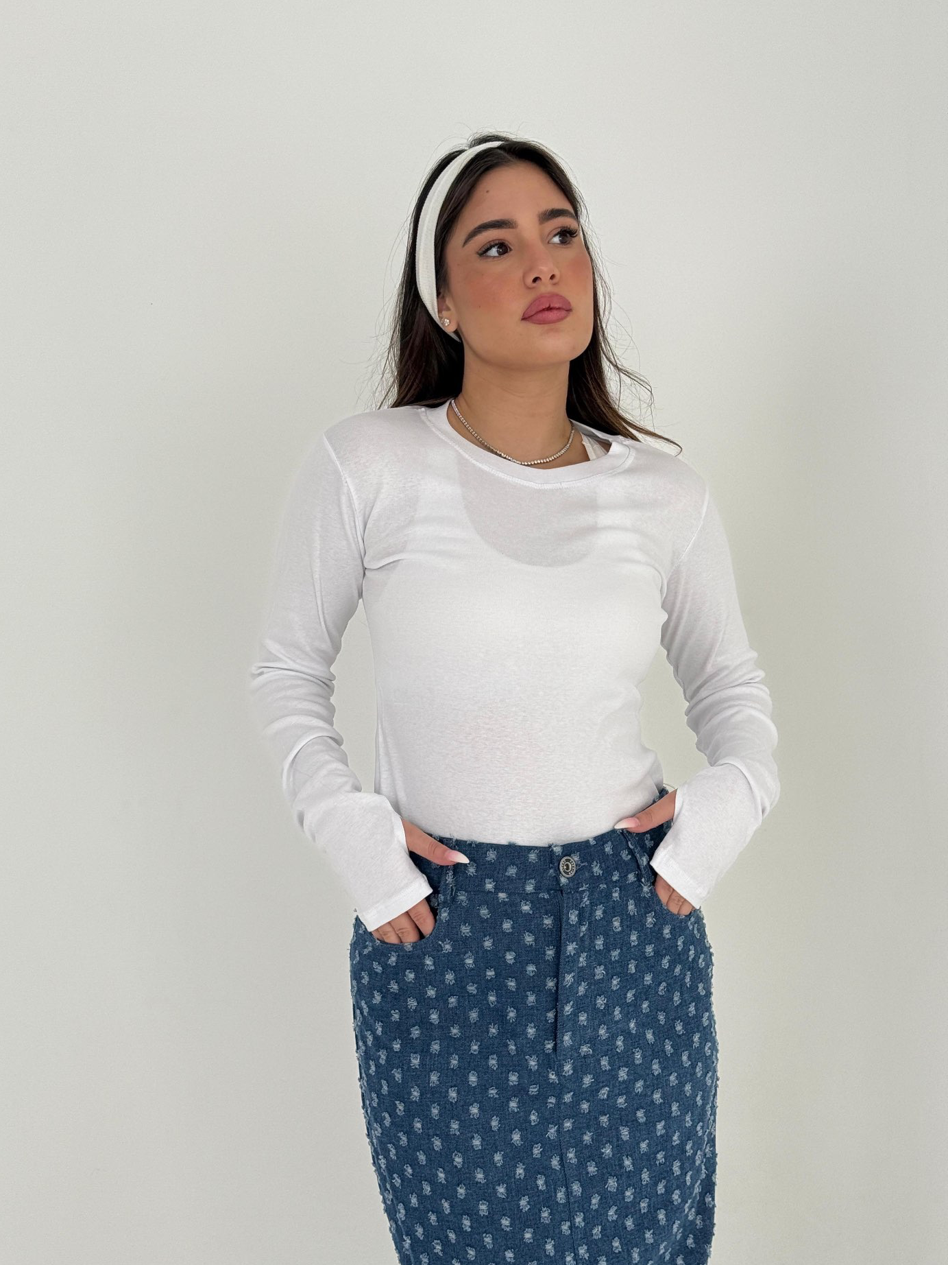 חולצת בייסיק כפפה