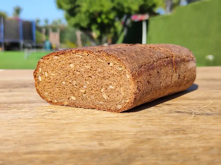 לחם עדן - חמניות