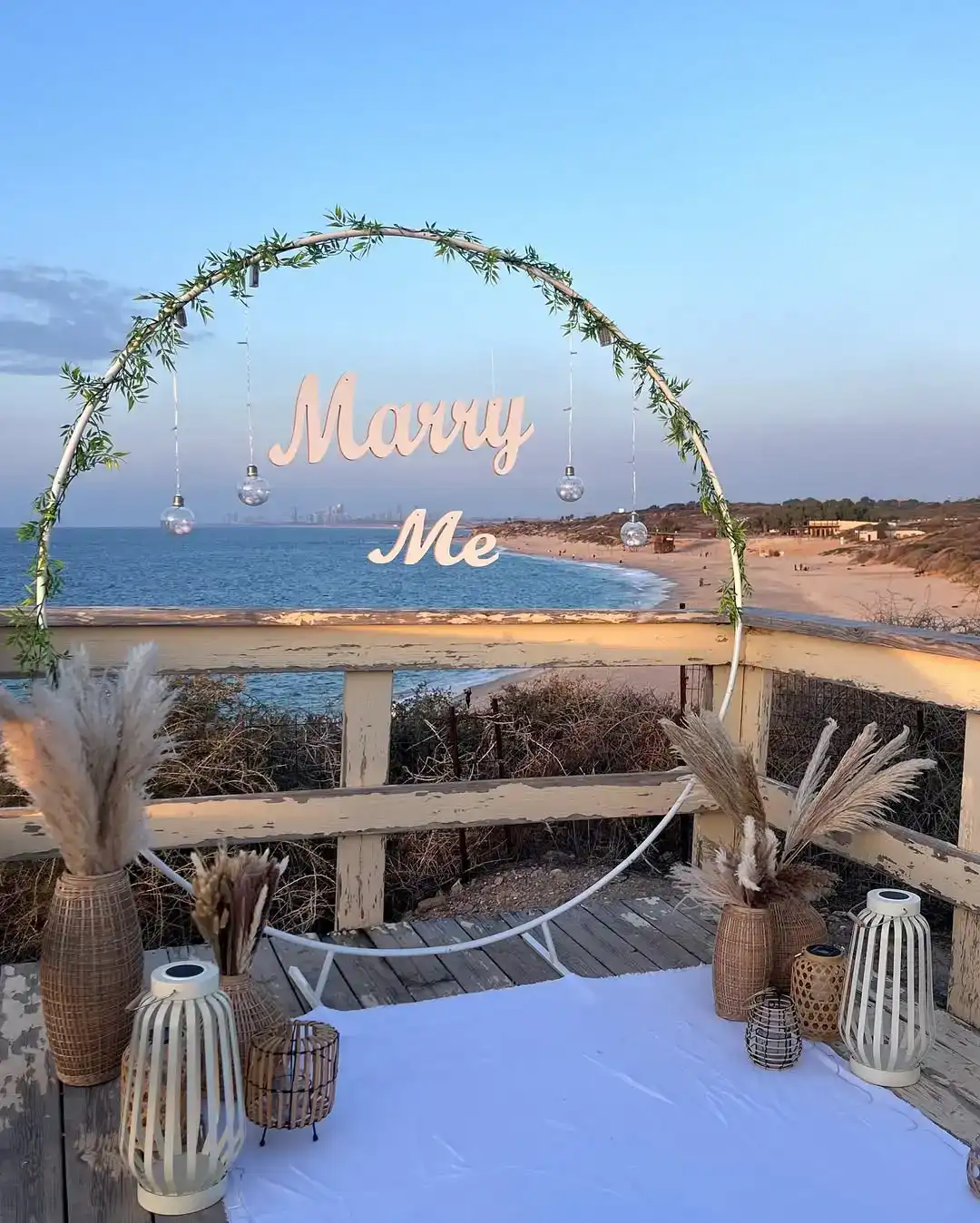 חישוק רומנטי להצעות נישואין | בין שמיים וארץ