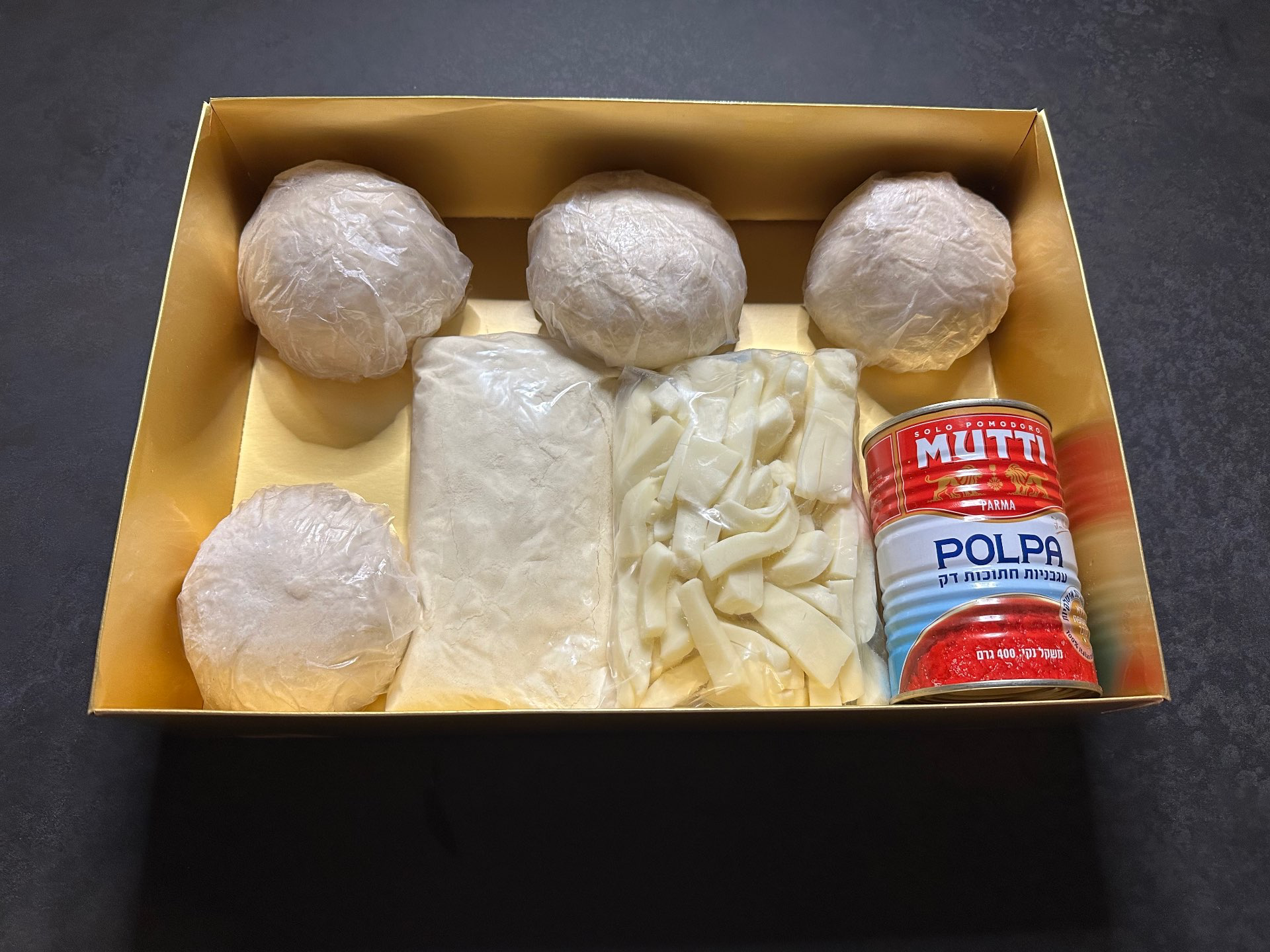 מארז פיצה ביתי- 4 פיצות