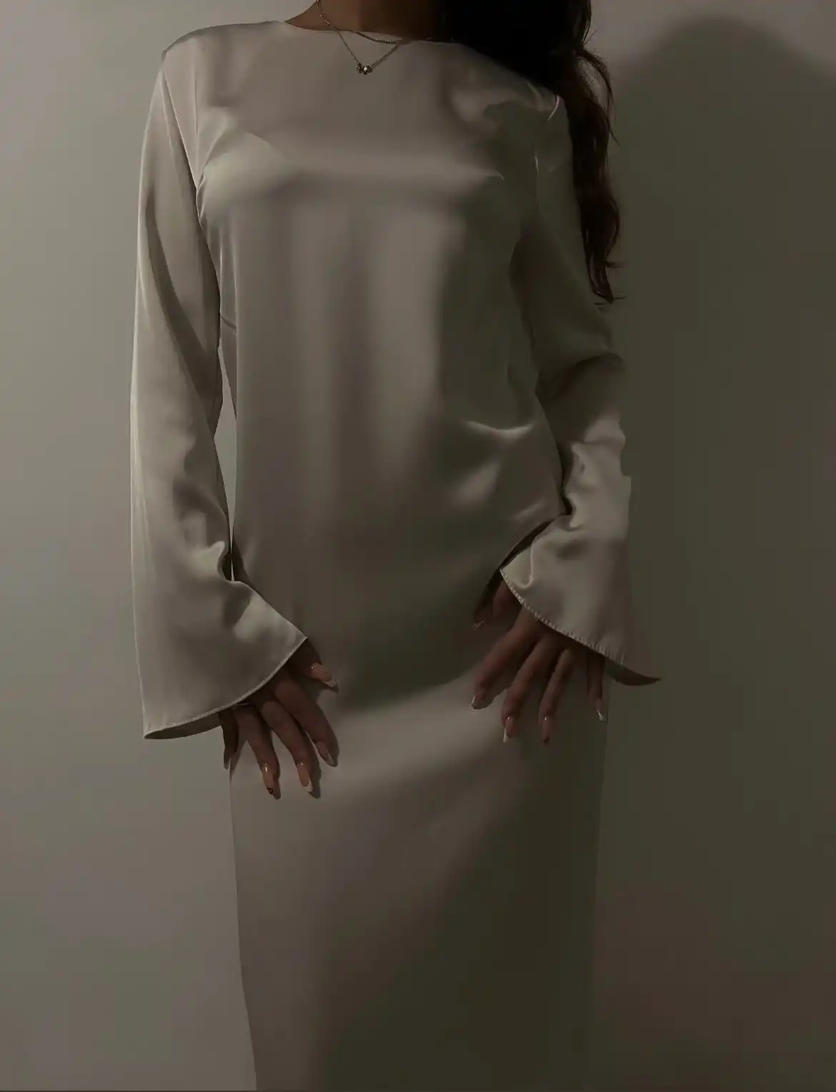 שמלת מקסי בד סאטן משי חלק - קרם