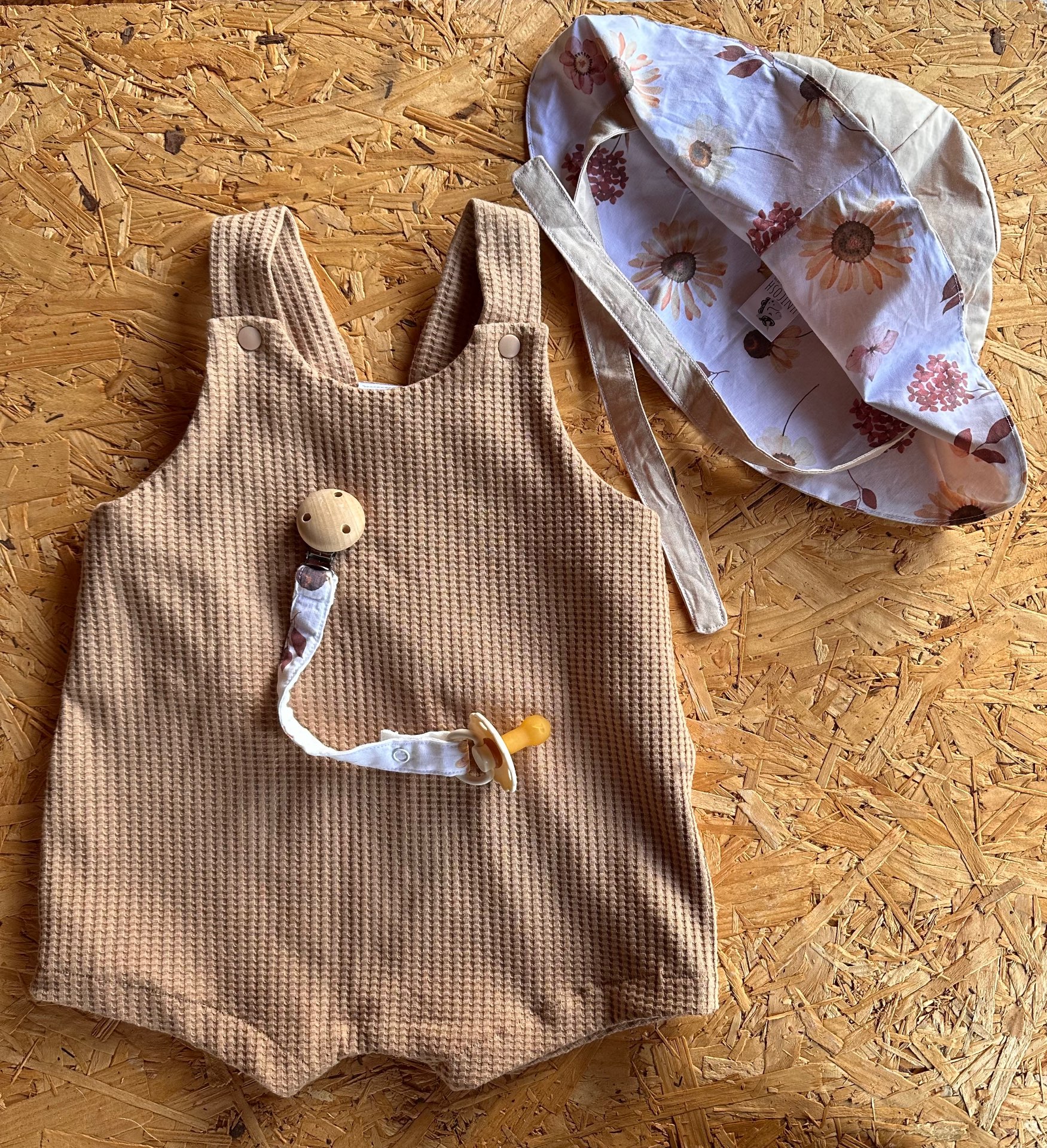 כובע קיץ - פרחים