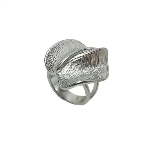 טבעת כסף 925 עבודת יד דיזיין צרפתי מודרני