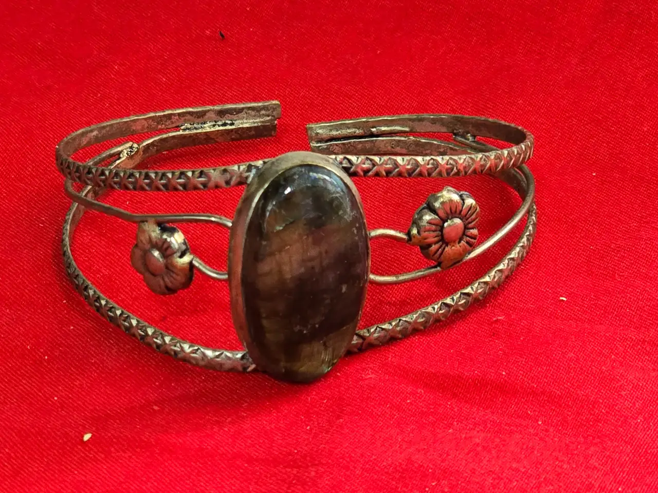 צמיד ישן חתום כסף 925 במרכז אבן אגת