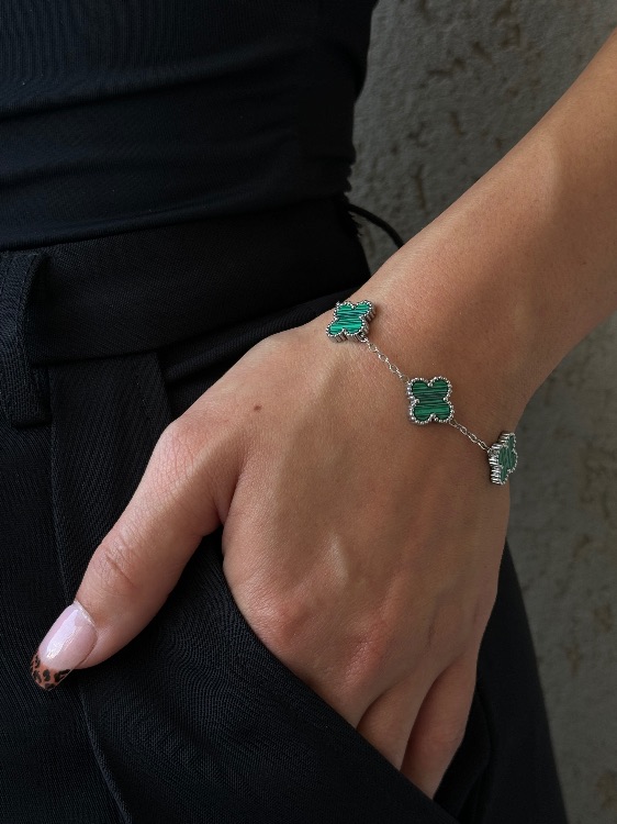 צמיד תלתן ירוק כסוף