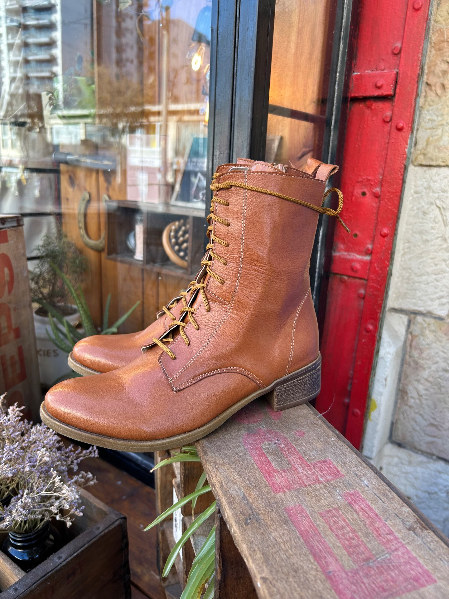 מגף עור היידי