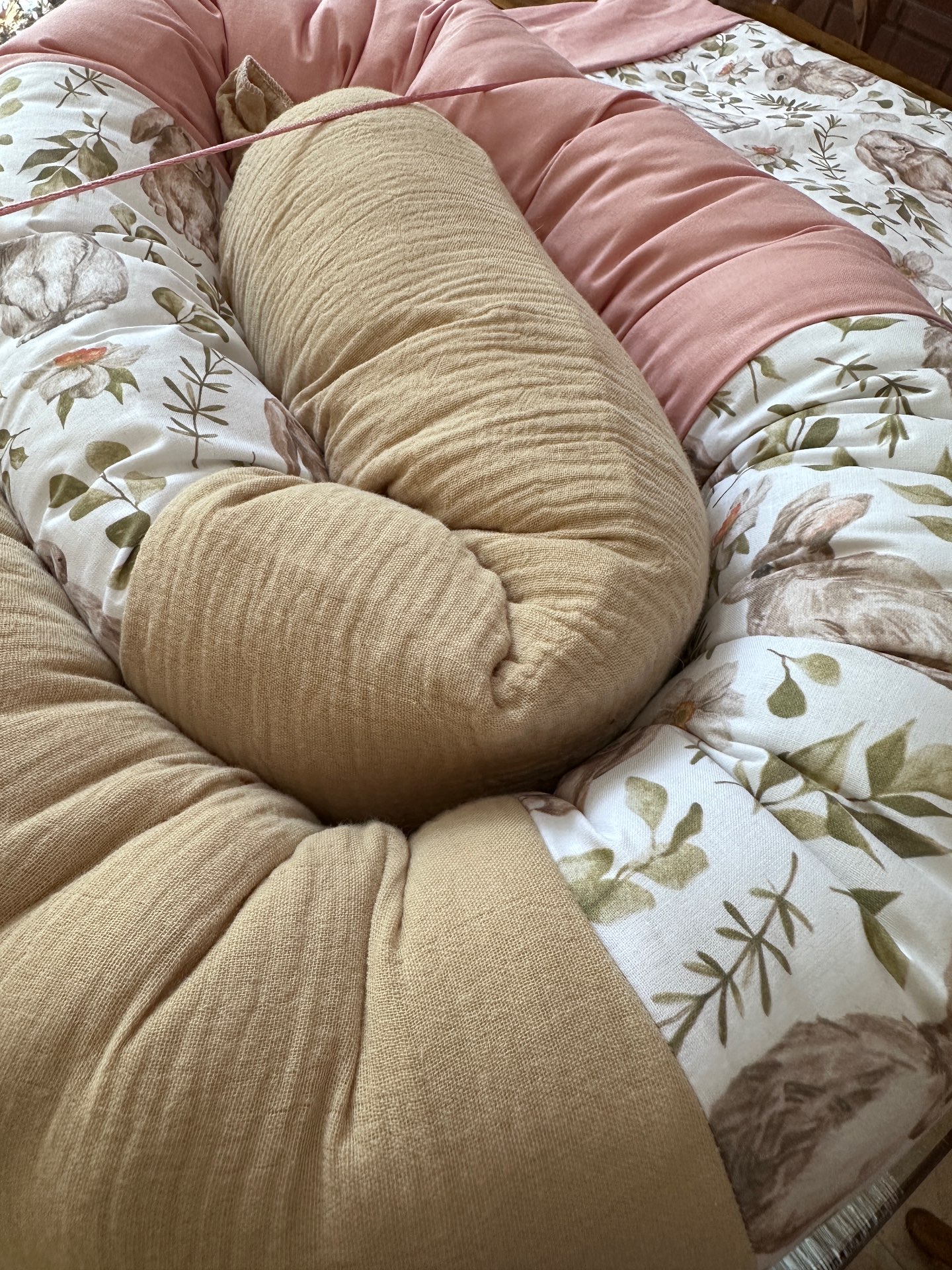 נחשוש ארנבים ורוד