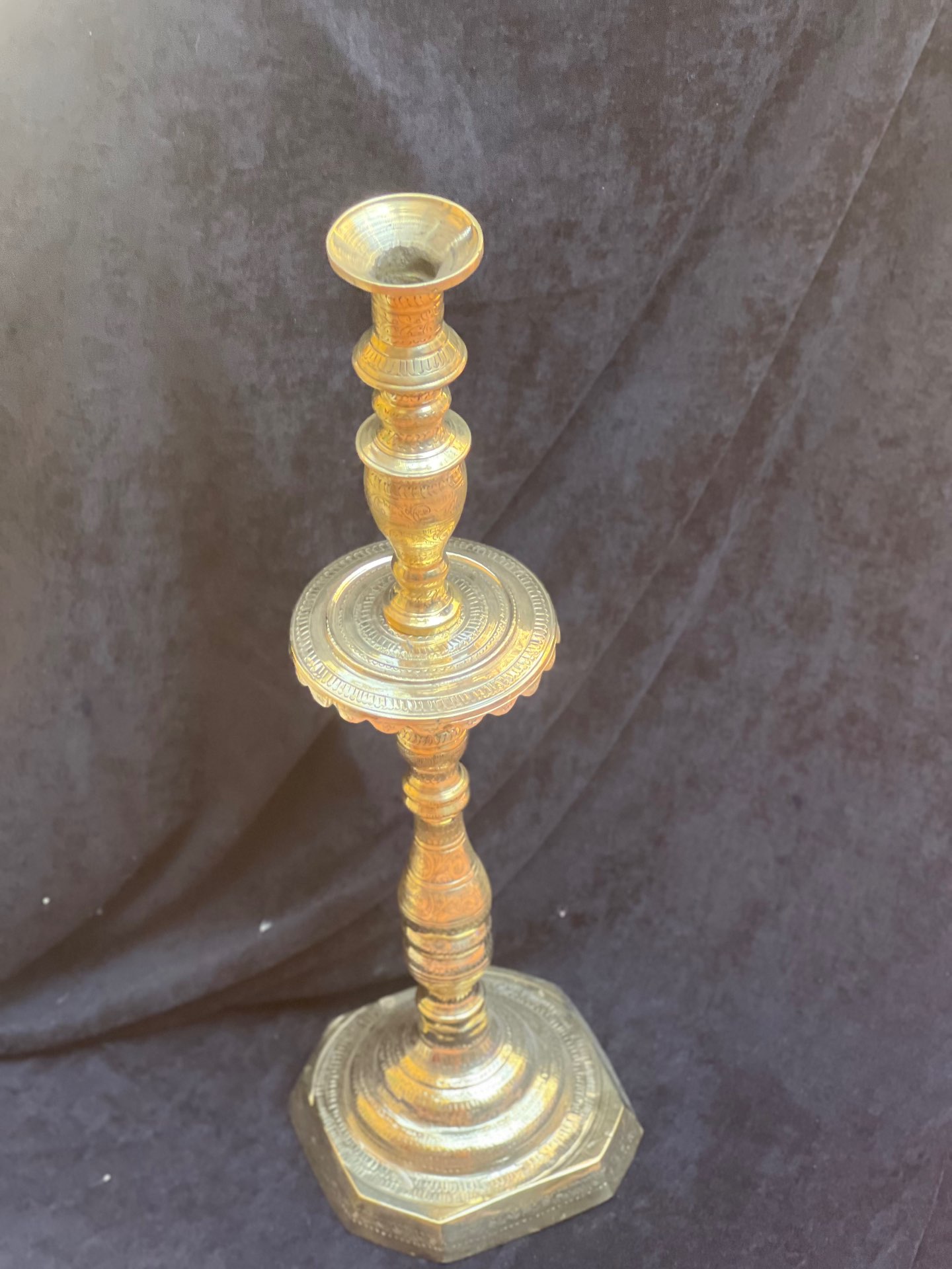 פמוט אהבה מעוטר