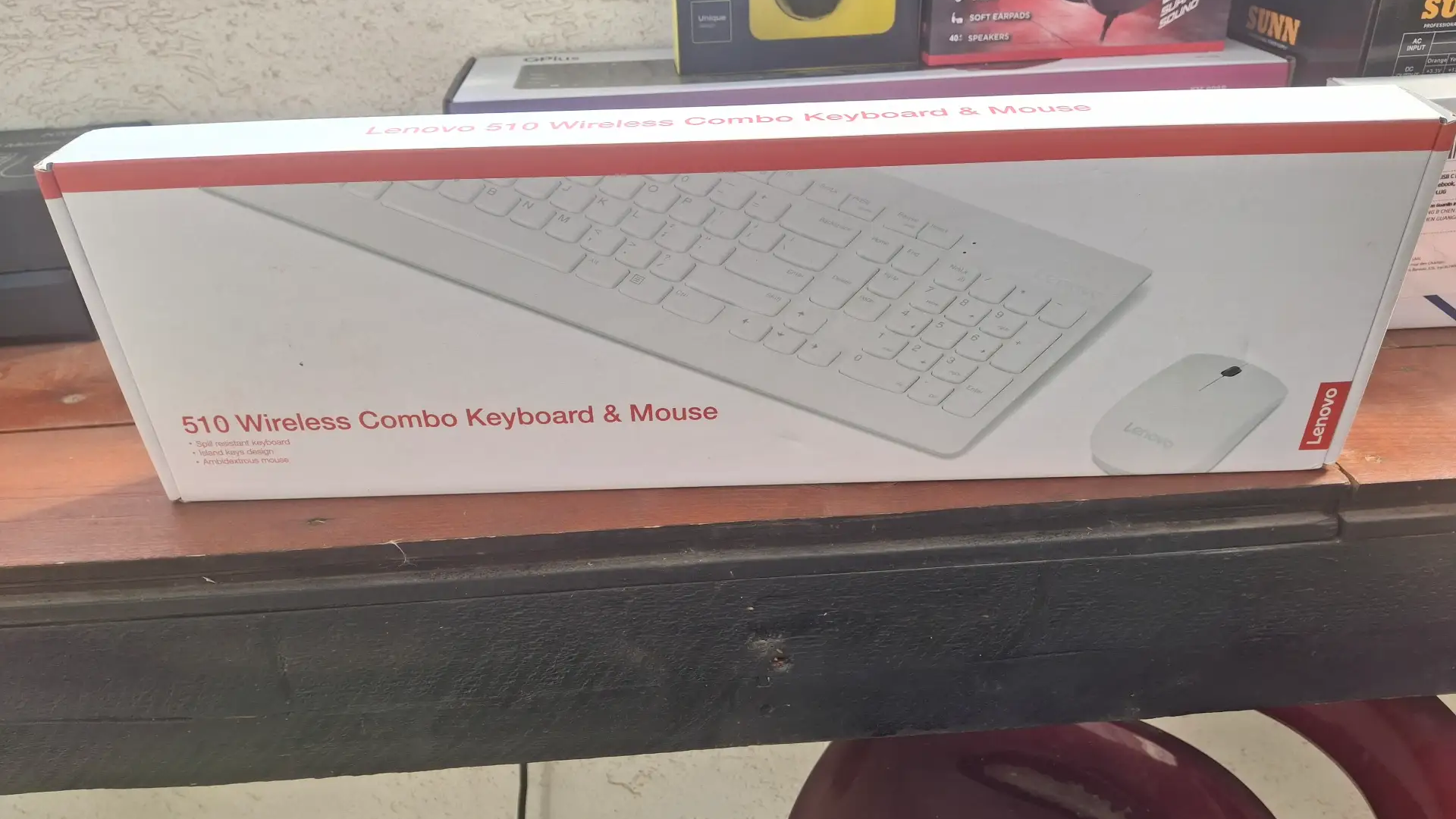 מקלדת ועכבר אלחוטיים של חברת Lenovo ברוסית עברית אנגלית