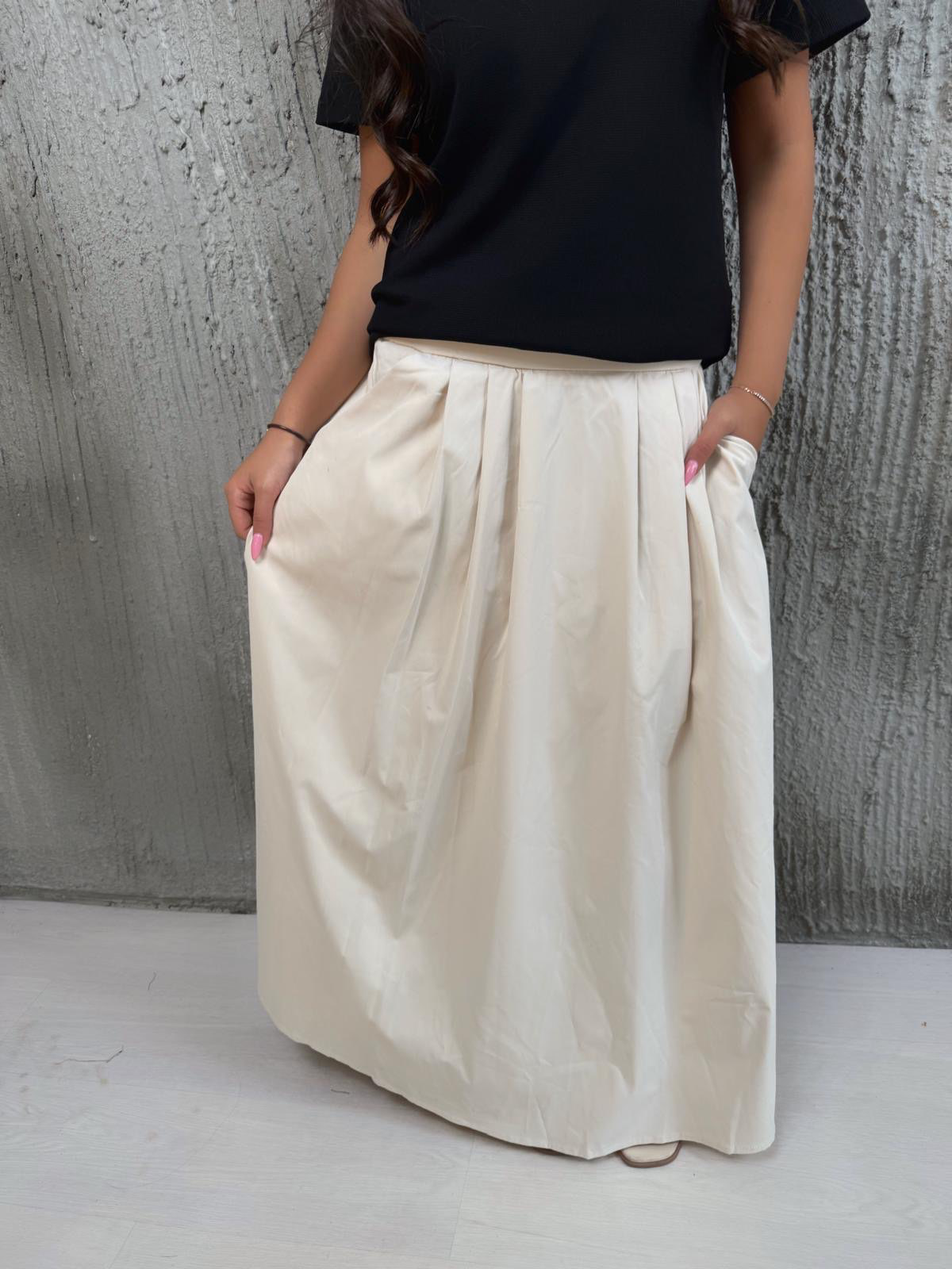 חצאית מילה שמנת