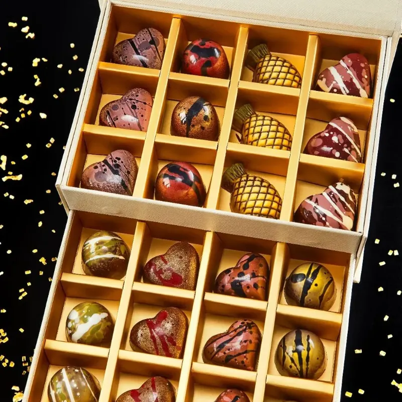 מארז פרלינים מהודר 24 יחידות 2 קומות