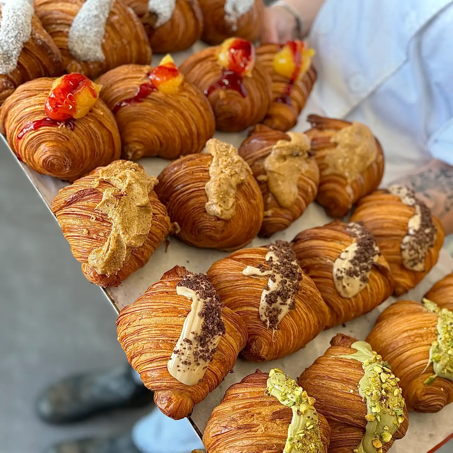 מגש מיני מאפים בטעמים שונים ( 16 יח)