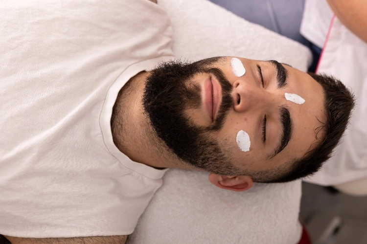 טיפול פנים לגבר