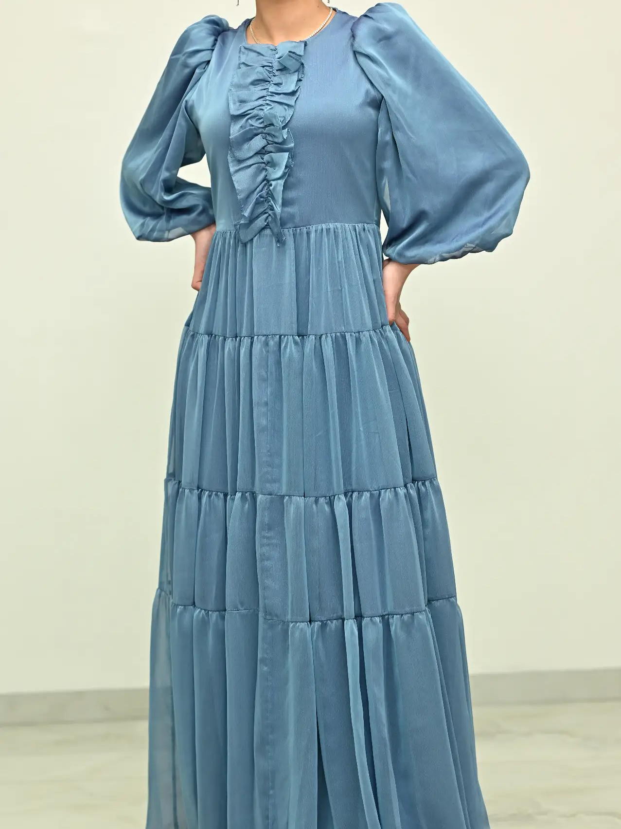 שמלת שואו - כחול צנועה