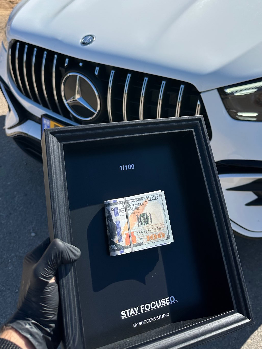 מסגרת Stay focused - מיקוד עוצמתי. חזון ברור.