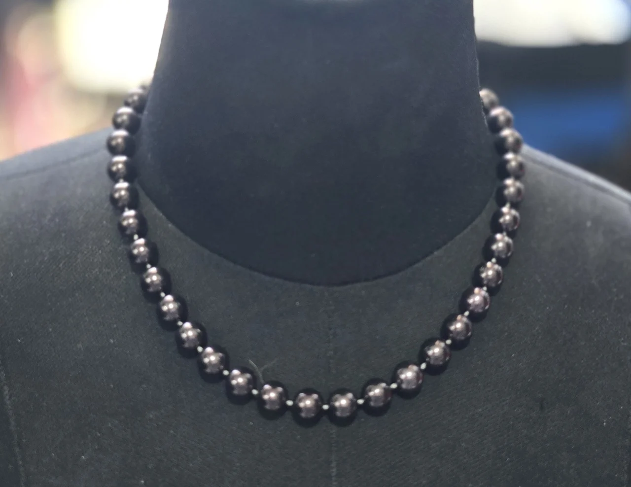 מחרוזת פנינים בגוון שחור הפנינים עגולות שרשרת בעלת מראה יוקרתי