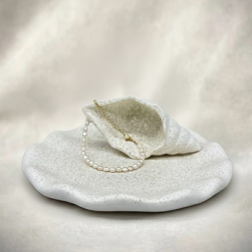 מגש עם קונכיה