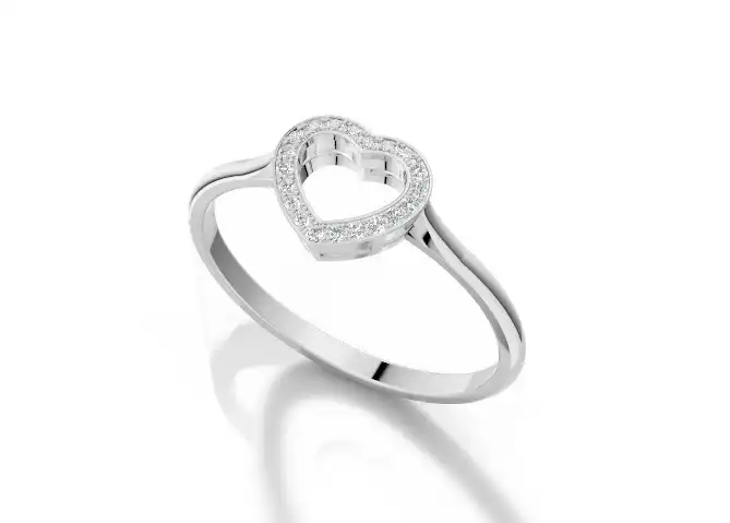 טבעת יהלומים לאירוסין בצורת לב