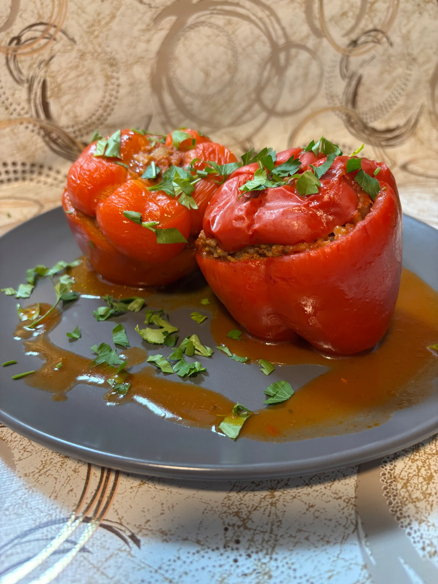 פלפל במילוי בשר ואורז (יחידה כ300גר) 