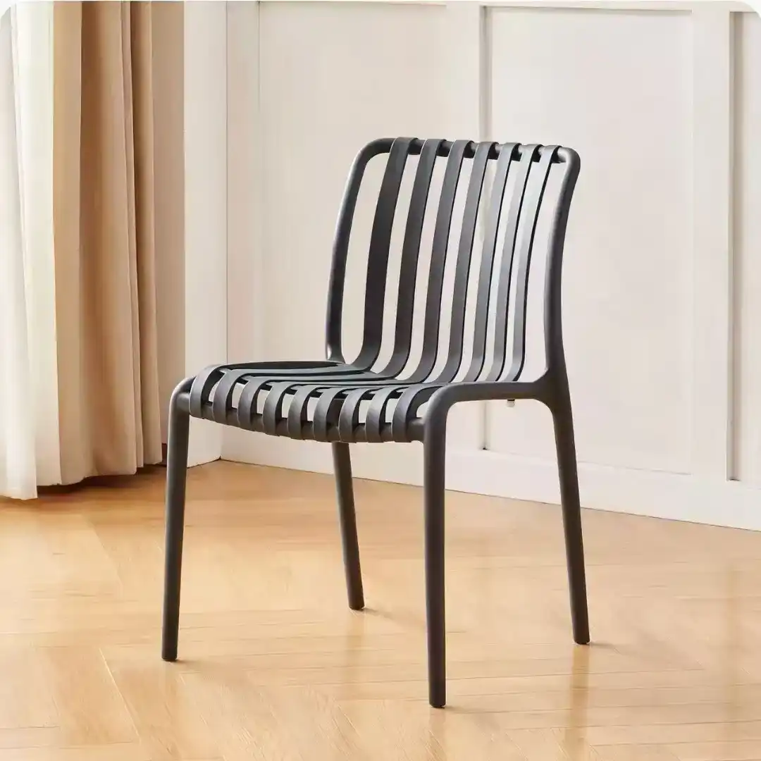 כסא פלסטיק פנורמה צבע שחור