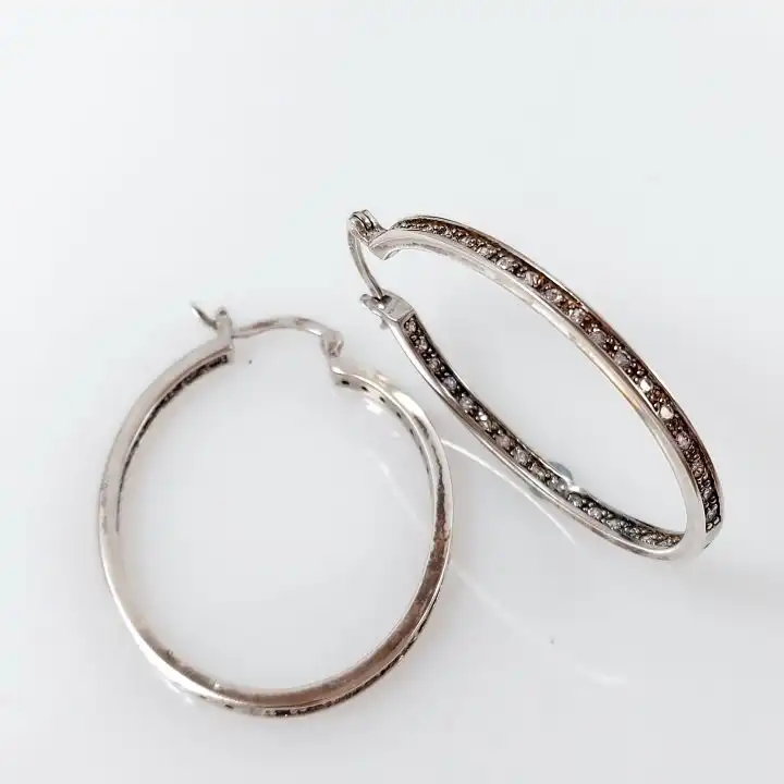 עגילי כסף משובצים