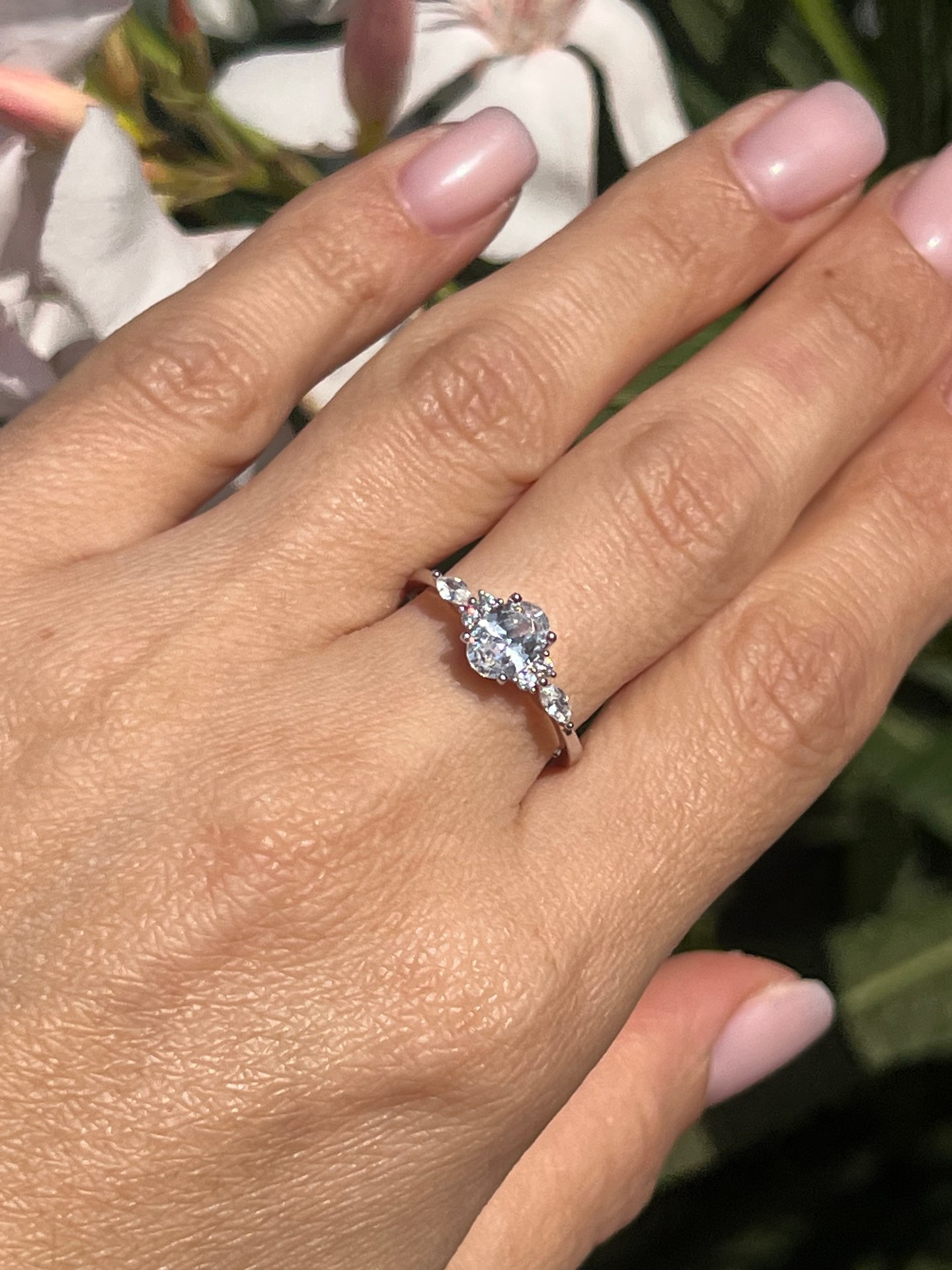 טבעת אובלית 