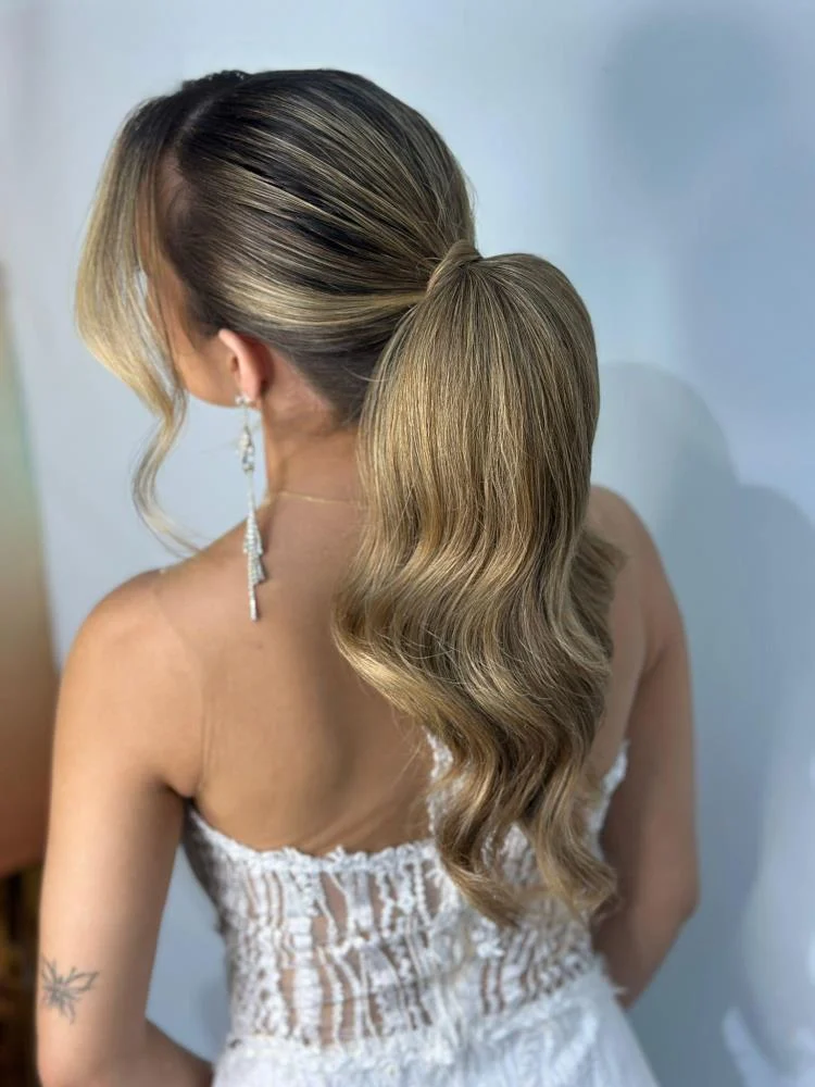 תסרוקת ערב לאירוע (אסוף/פזור)