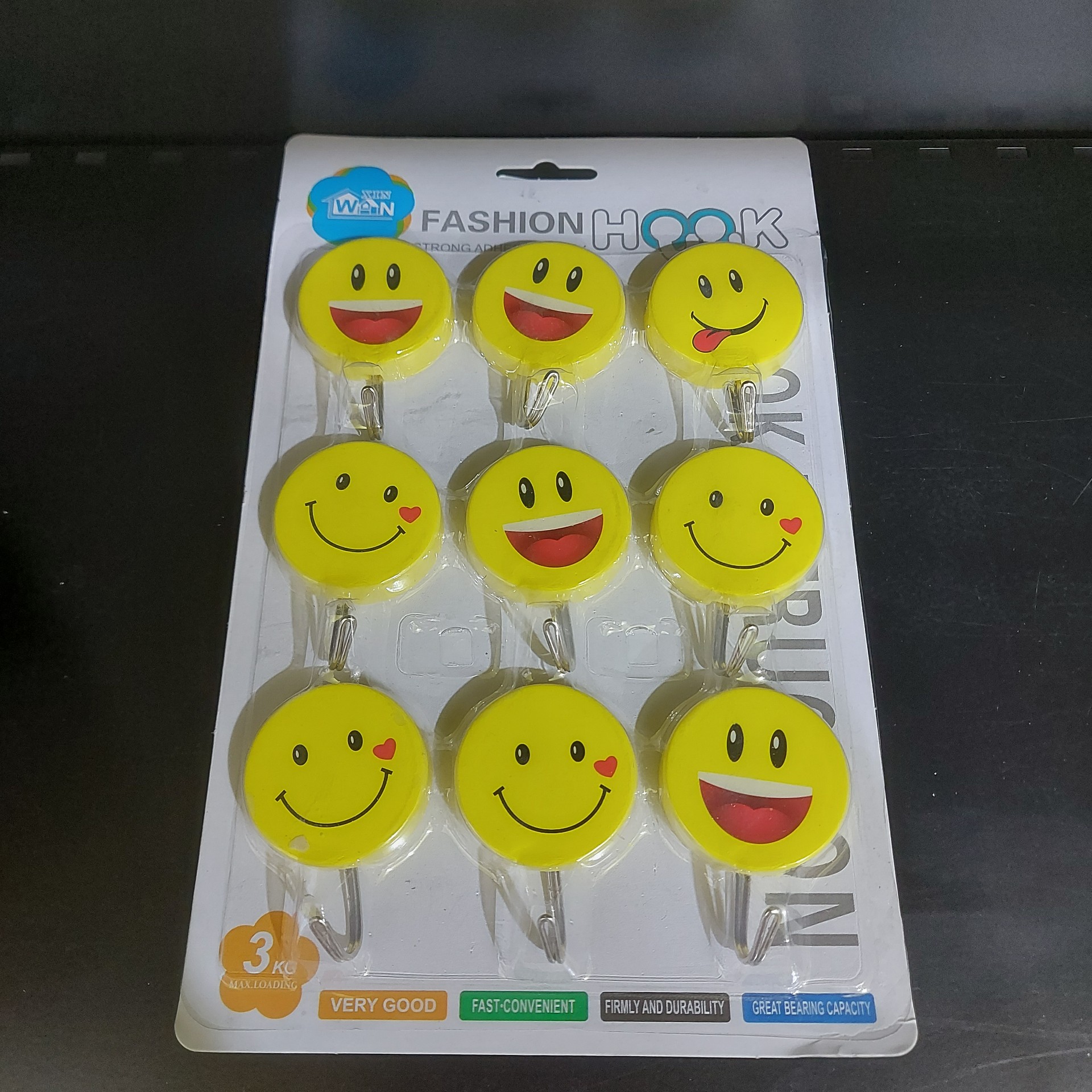 וו תליה סמיילי 