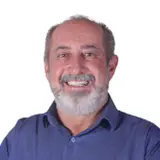 Foto de Elves Guimarães