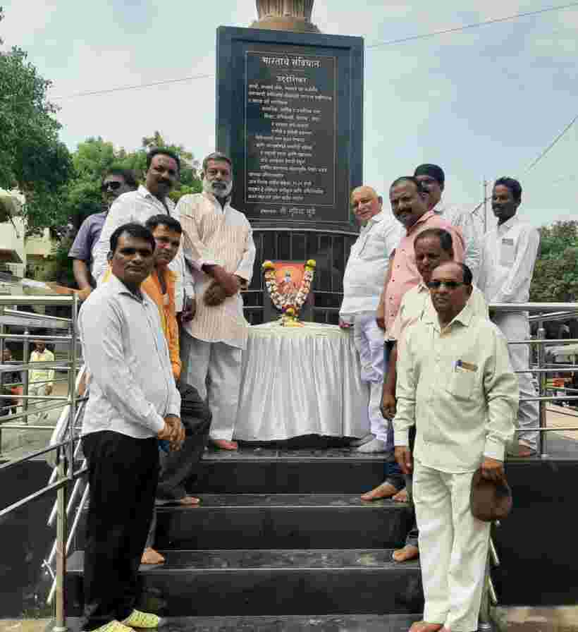 दौंड शहरांमध्ये छत्रपती संभाजी महाराज जयंती उत्साहात साजरी, अनेक मान्यवरांनी केले अभिवादन