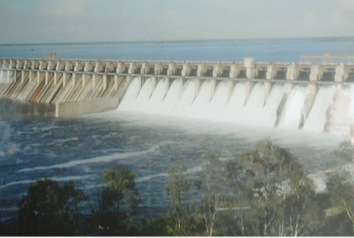 उजनी धरणातील पाणी लाकडी निंबोडी योजने साठी नेण्याचा निर्णय मागे घ्या अन्यथा प्रहार जन आंदोलन पुकरणार 