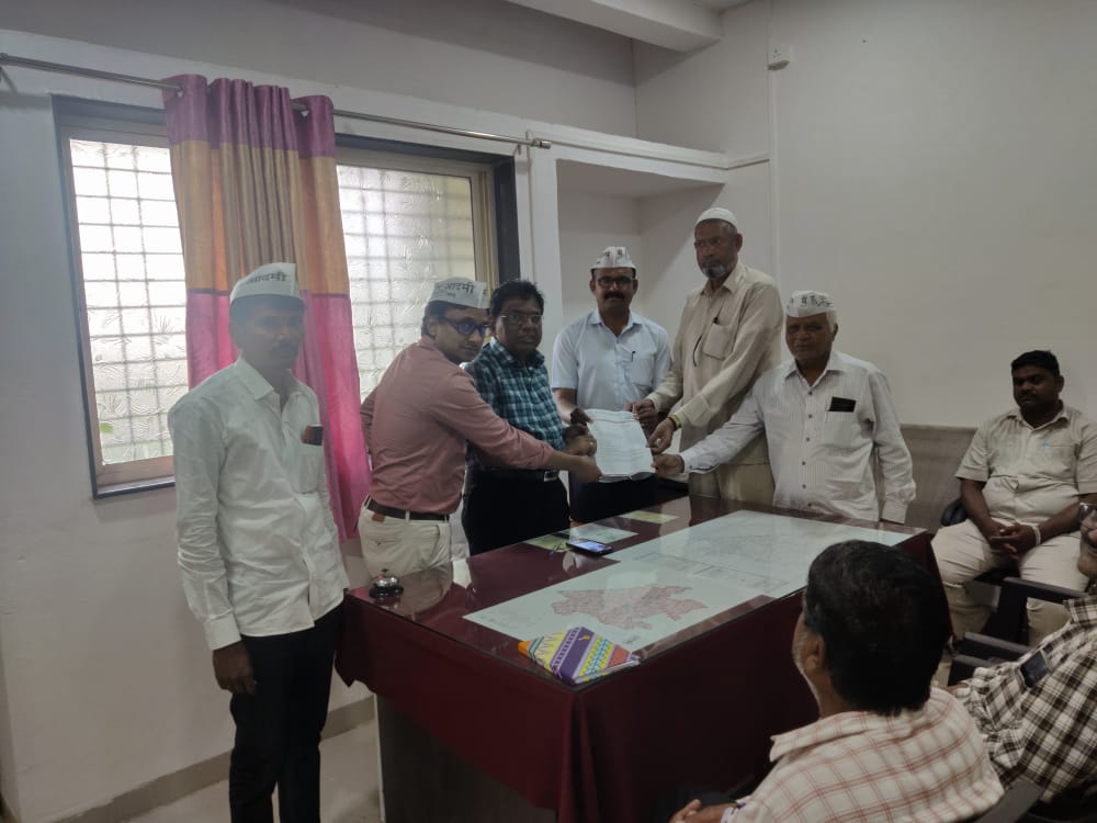 महाराष्ट्रातील शाळा बंद करून भावी पिढ्या बरबाद करायच्या का ? - डॉ महेश नाथ