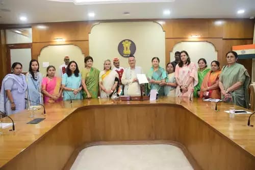 विनयभंग प्रकरणी जया बच्चनसह  महिला शिष्टमंडळ राज्यपालांच्या भेटीस