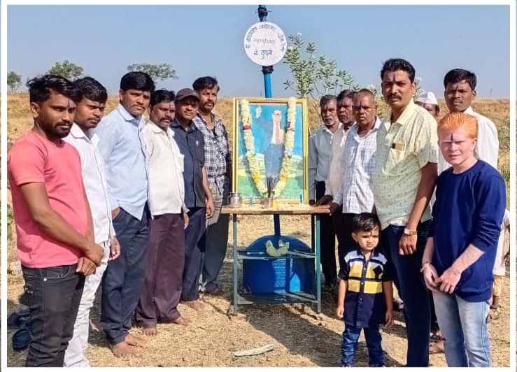 दुधनी येथे डॉ बाबासाहेब आंबेडकर यांच्या महापरिनिर्वाण दिनानिमित्त अभिवादन