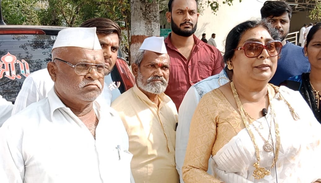 दौंड तालुक्यातील ८ ग्रामपंचायतीच्या निवडणूकांकडे तालुका कारभारी नेत्यांचे लक्ष वेधले आहे