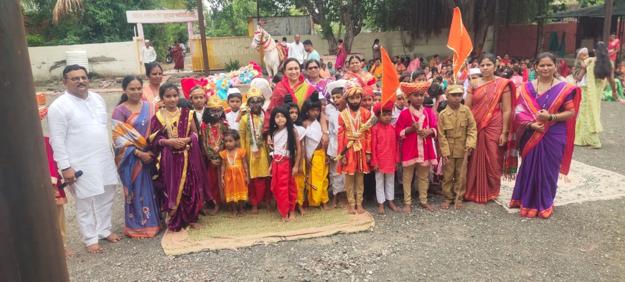 वांगदरी गावात विद्यार्थ्यांनी घडवले वारकरी संस्कृतीचे दर्शन...!
