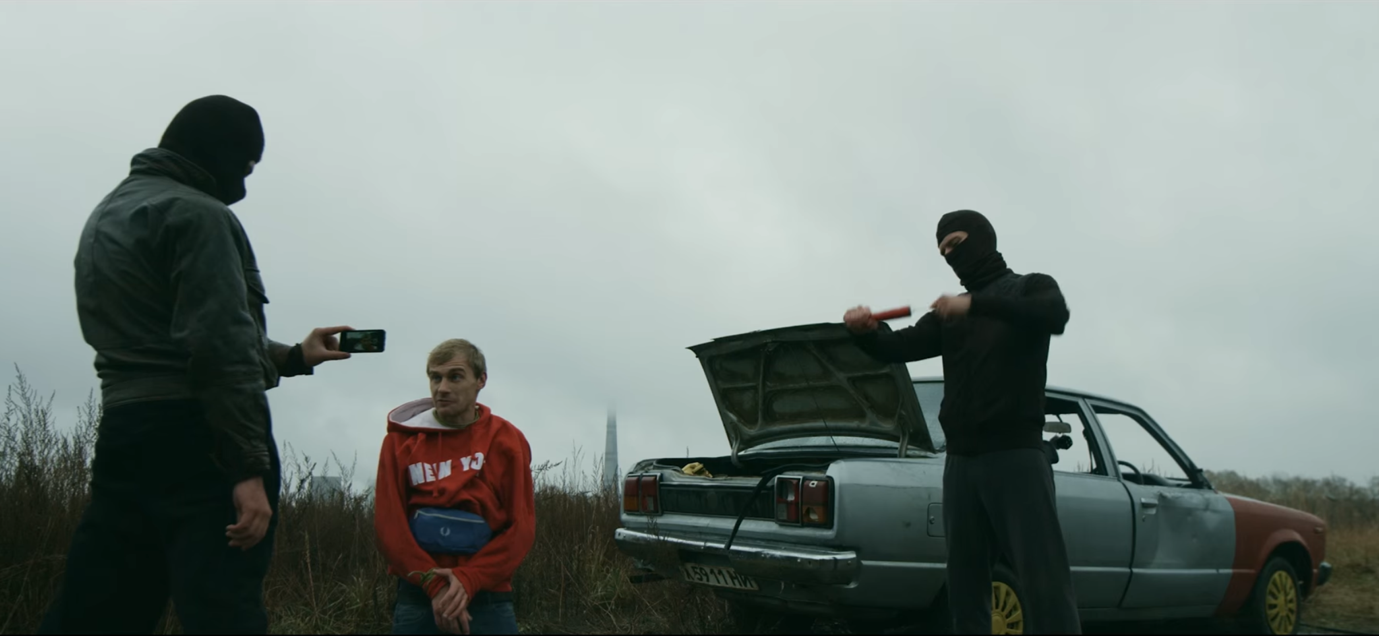 ХАЛЕПА НА 5 БАКСІВ frame 2
