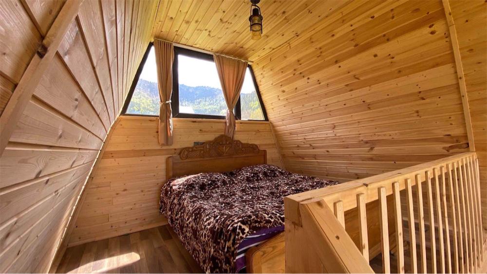 Photo of Hut in the Forest - Qokhi Tkeshi