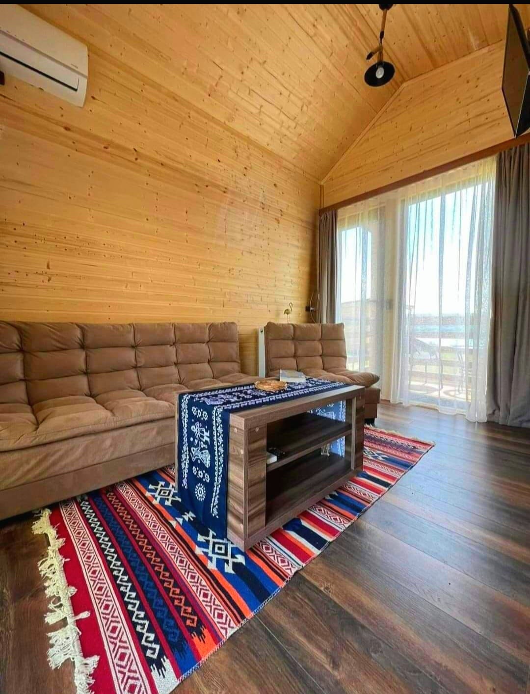 Photo of InSioni Cottage