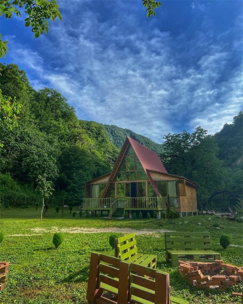 Photo of Nahei Cottage surrounded by mountains and canyon