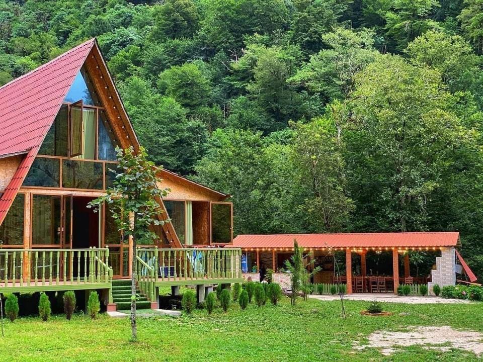 Photo of Nahei Cottage surrounded by mountains and canyon