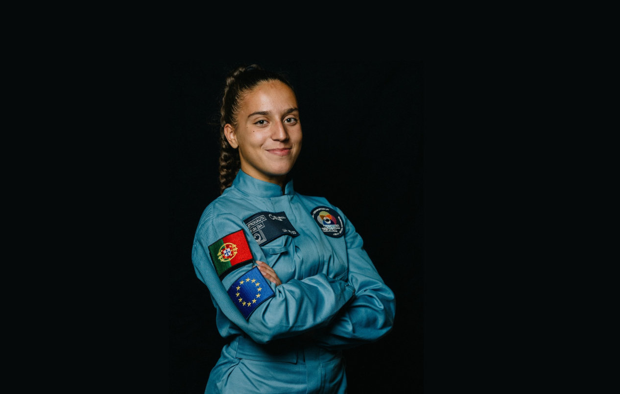 Lua Afonso, 18 anos, elogiada no Parlamento e rumo à NASA