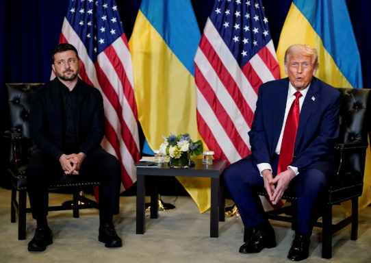 Plano de Paz de Trump Impõe Realismo à Ucrânia: Fim da Ilusão NATO e Reconhecimento de Realidades no Terreno